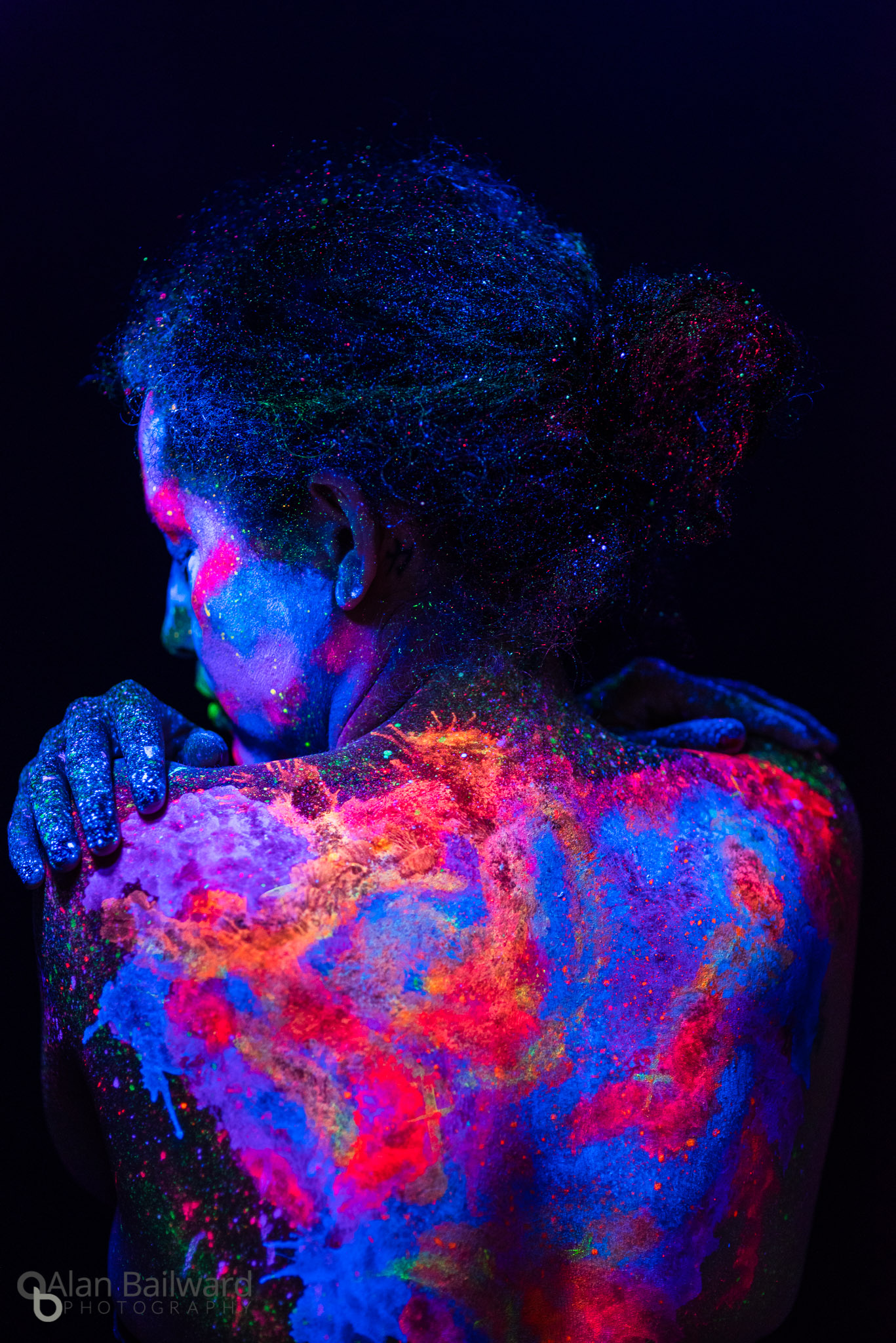 Photo Idea: Play Around with Ultraviolet Paint this Weekend - 500px